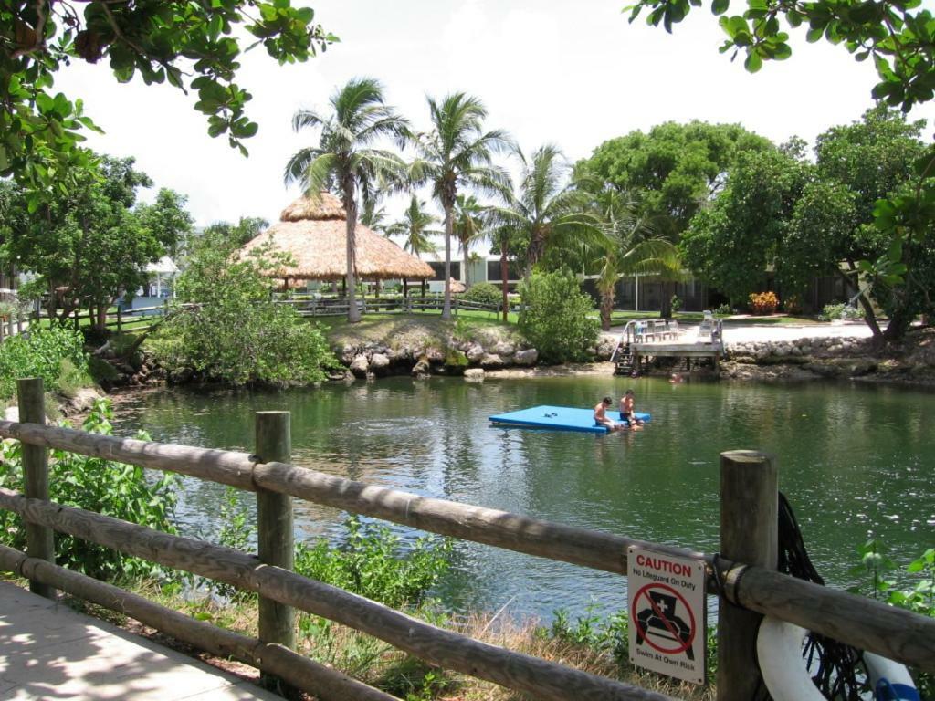 LICENSED MGR - BRAND NEW LUXURIOUS OCEANFRONT CONDO! STUNNING VIEWS! BEACH RESORT! 2 KING Beds! Key Largo Exterior foto